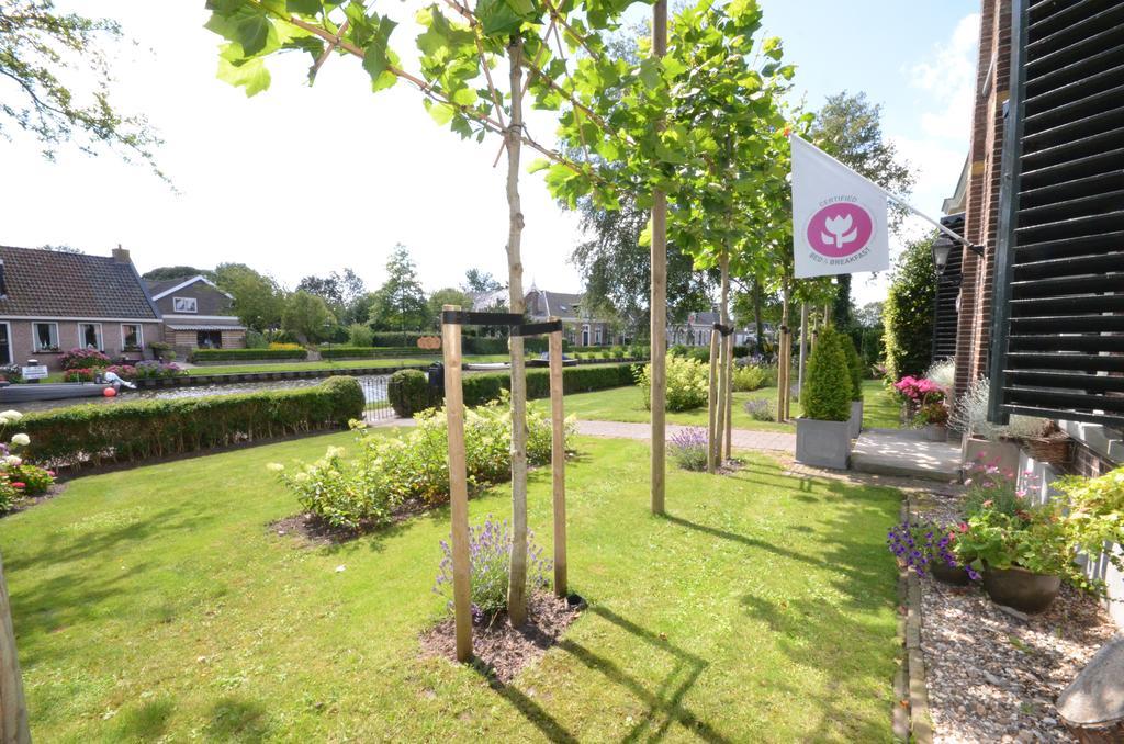 Bed and Breakfast Bloemenhoeve Birdaard Exterior foto