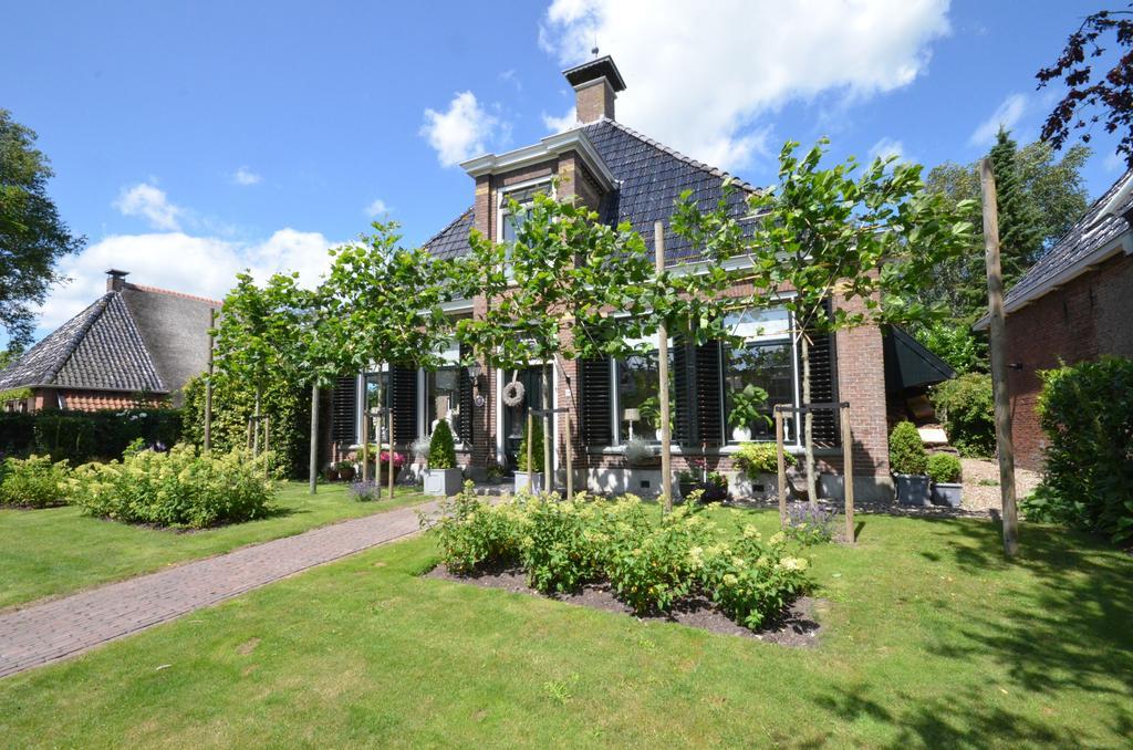 Bed and Breakfast Bloemenhoeve Birdaard Exterior foto