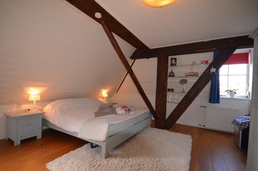 Bed and Breakfast Bloemenhoeve Birdaard Exterior foto