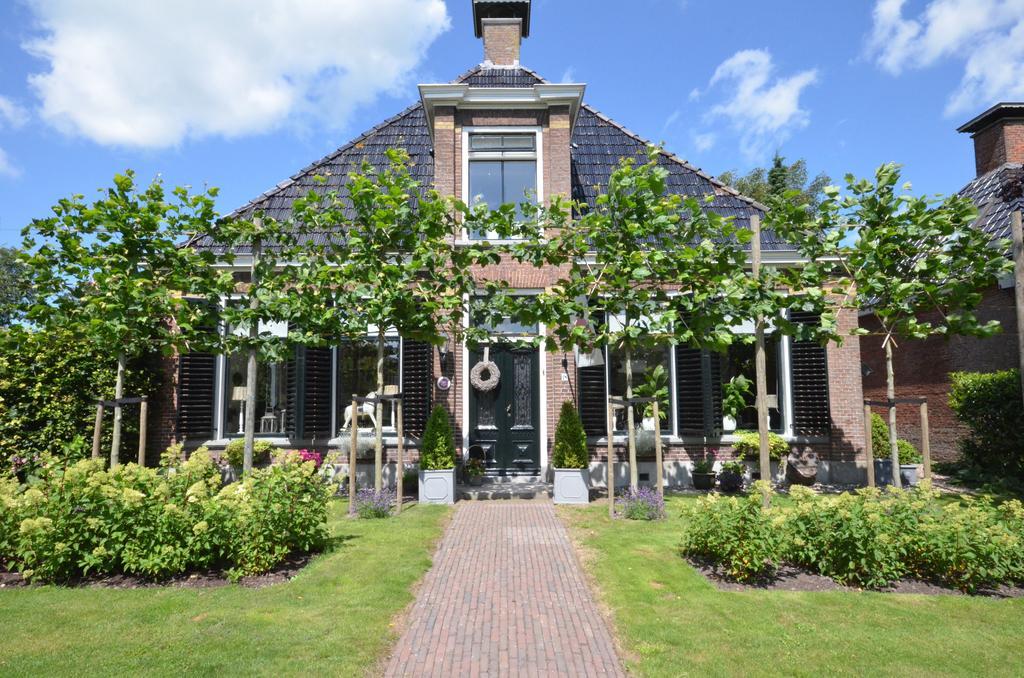 Bed and Breakfast Bloemenhoeve Birdaard Exterior foto