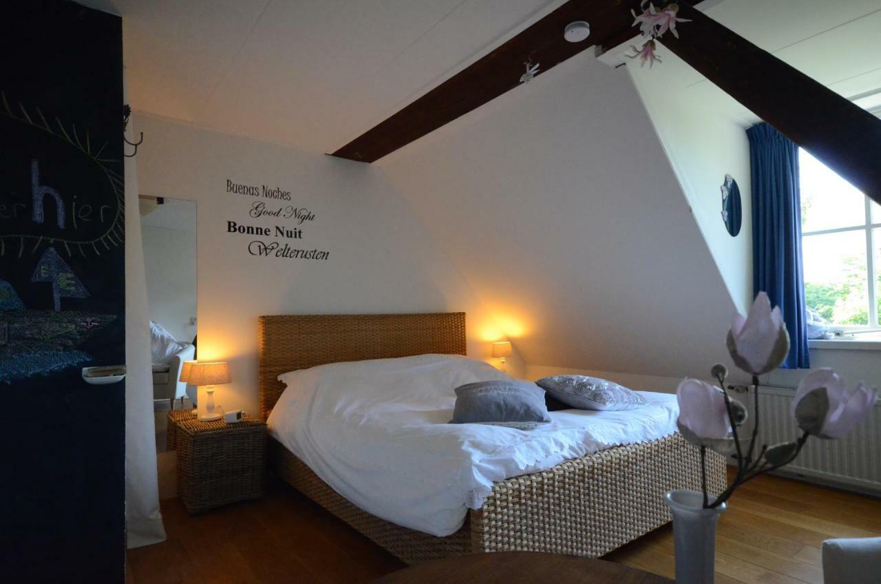 Bed and Breakfast Bloemenhoeve Birdaard Exterior foto
